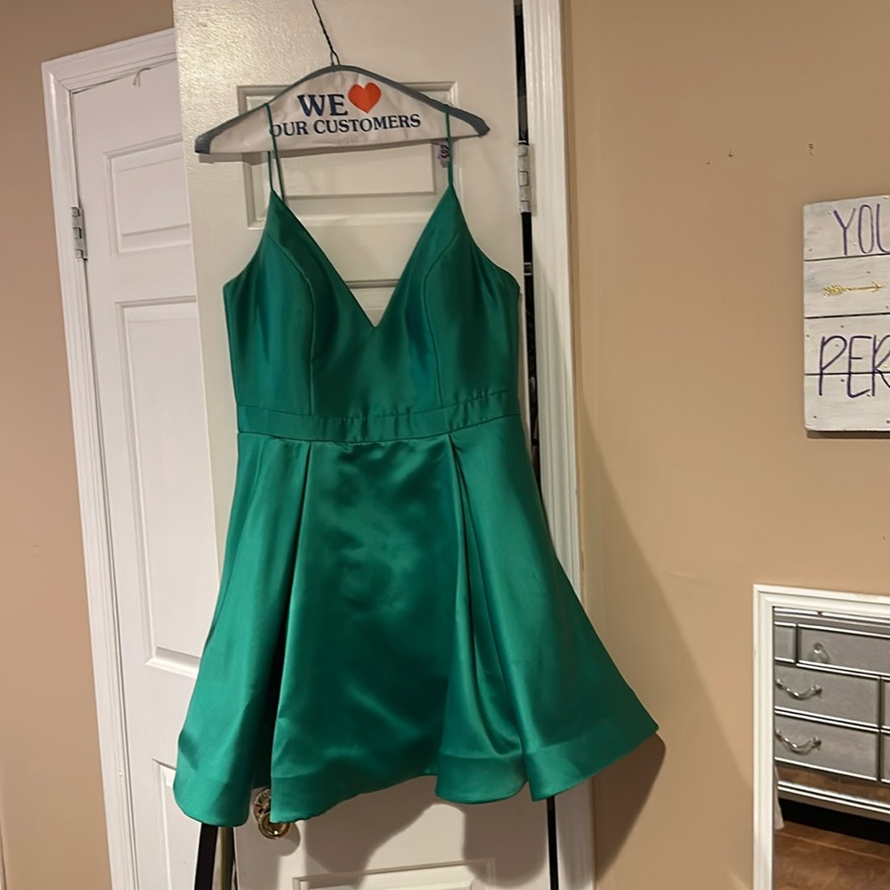 Jovani short prom dress